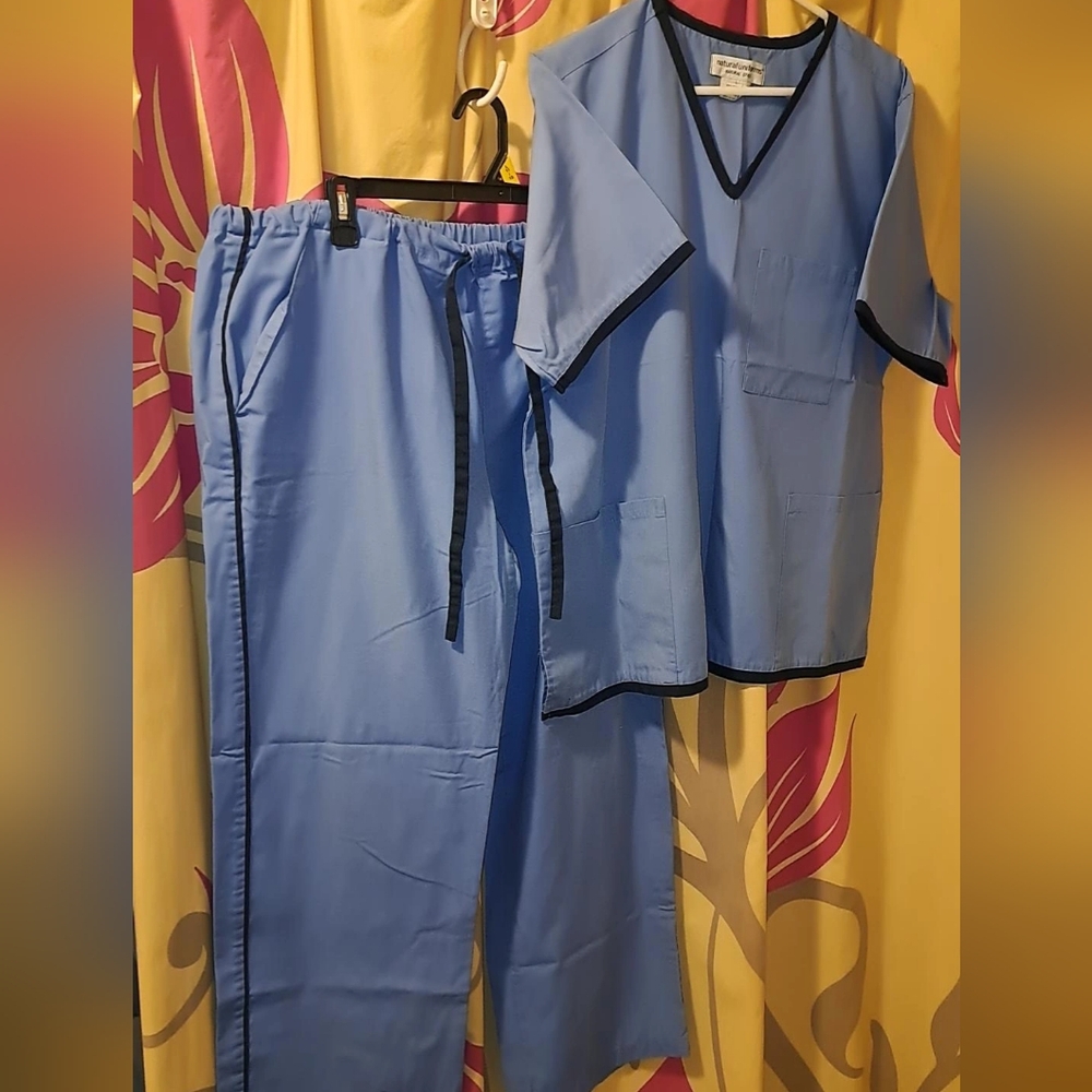 Scrub Top and Bottoms ☆ Matching Set